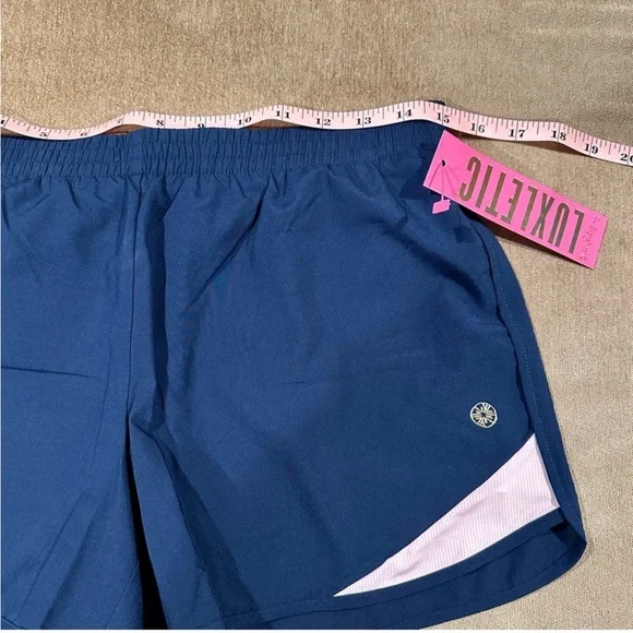 Lilly Pulitzer Ocean Trail Navy Short - Picture 10 of 13